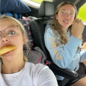 Meet your Posher, Lexi